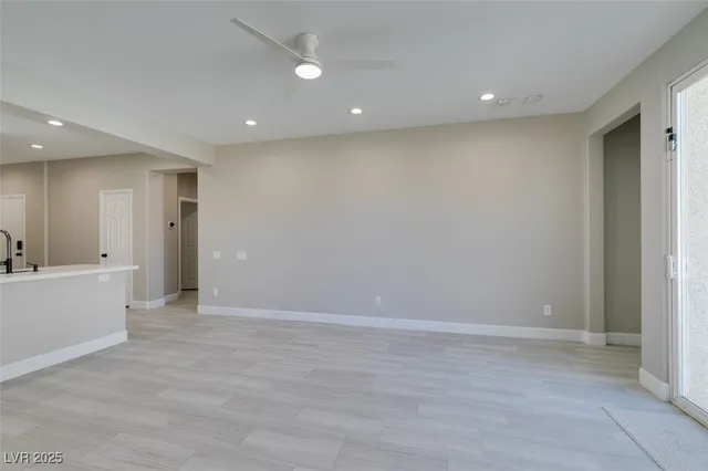 $3,750 | 10914 Moonbeam Glow Lane, Las Vegas, NV 89135