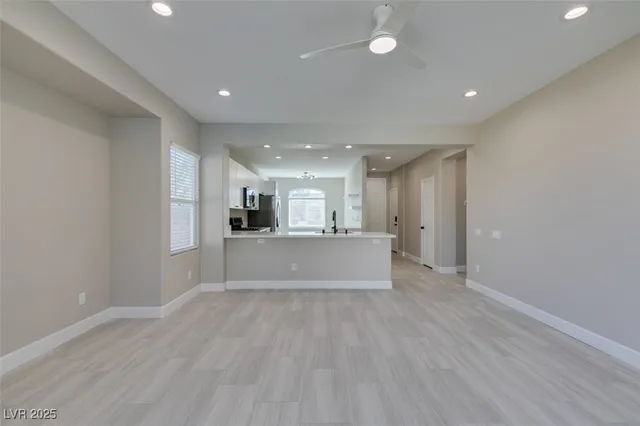 $3,750 | 10914 Moonbeam Glow Lane, Las Vegas, NV 89135