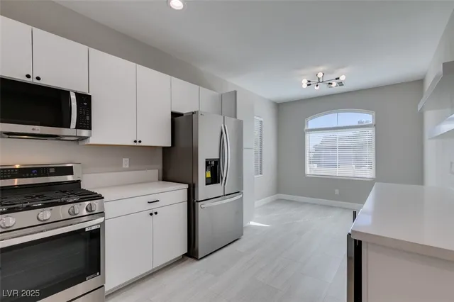 $3,750 | 10914 Moonbeam Glow Lane, Las Vegas, NV 89135