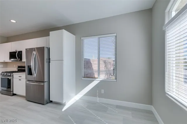 $3,750 | 10914 Moonbeam Glow Lane, Las Vegas, NV 89135