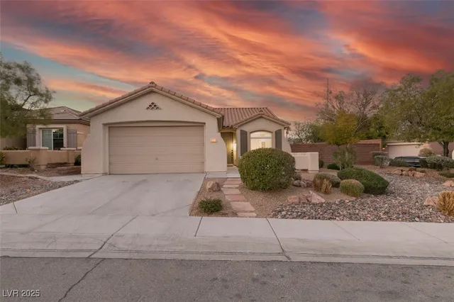 $3,750 | 10914 Moonbeam Glow Lane, Las Vegas, NV 89135