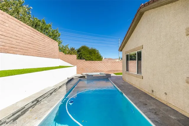 $3,750 | 10914 Moonbeam Glow Lane, Las Vegas, NV 89135