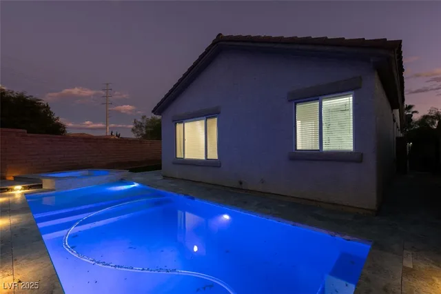 $3,750 | 10914 Moonbeam Glow Lane, Las Vegas, NV 89135