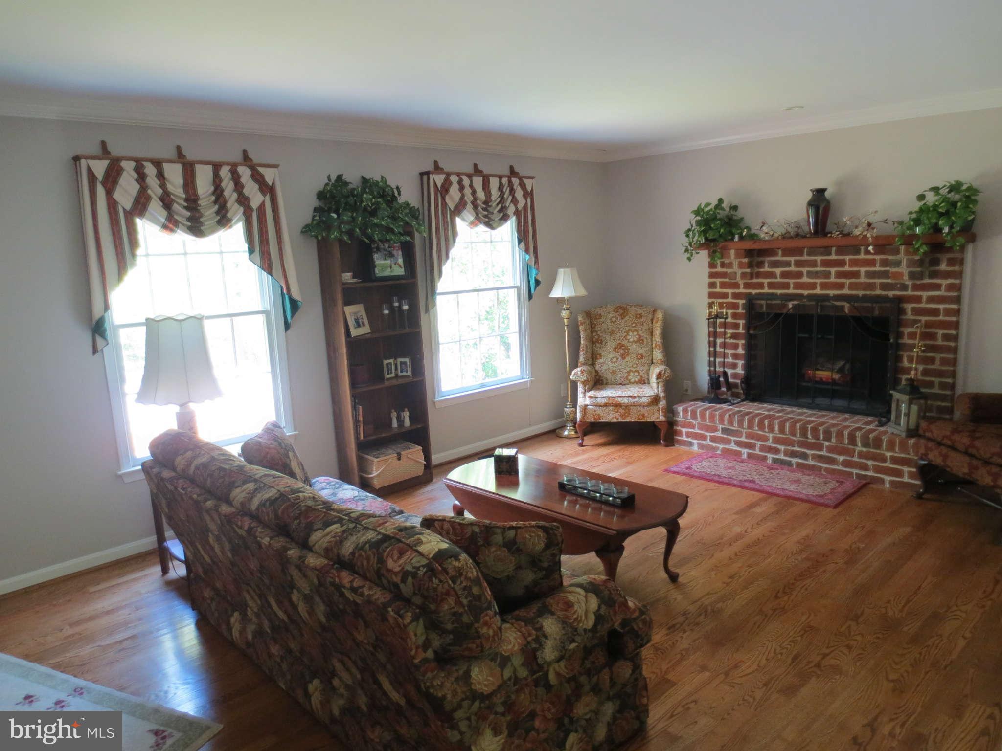 3325 Crane Road Port Republic, MD 20676 - Photo 9 of 23 Living Room