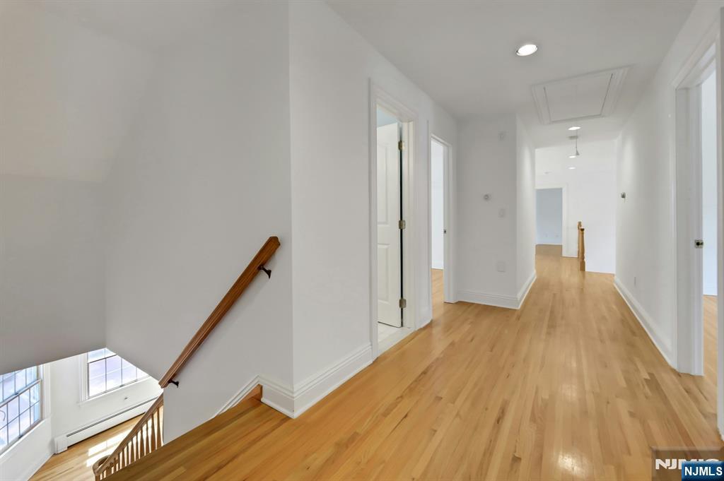 765 Colonial Road Franklin Lakes, NJ 07417 - Photo 27 of 45