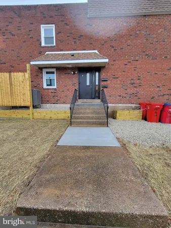 $1,975 | 1331 Astor Street, Unit 2, Norristown, PA 19401