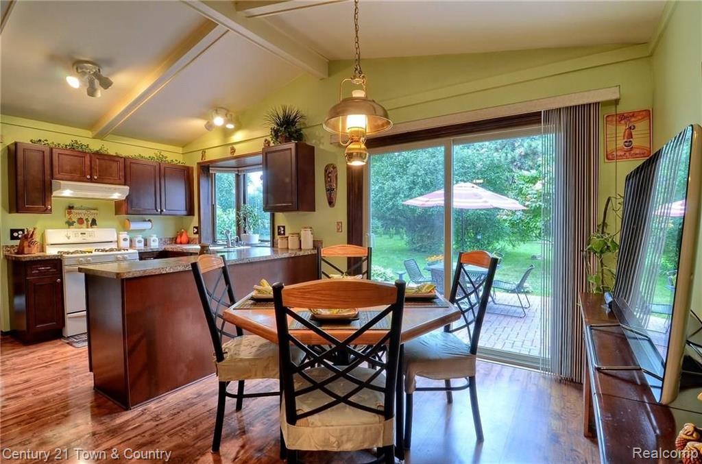 69 Rose Brier Drive Rochester Hills, MI 48309 - Photo 9 of 27
