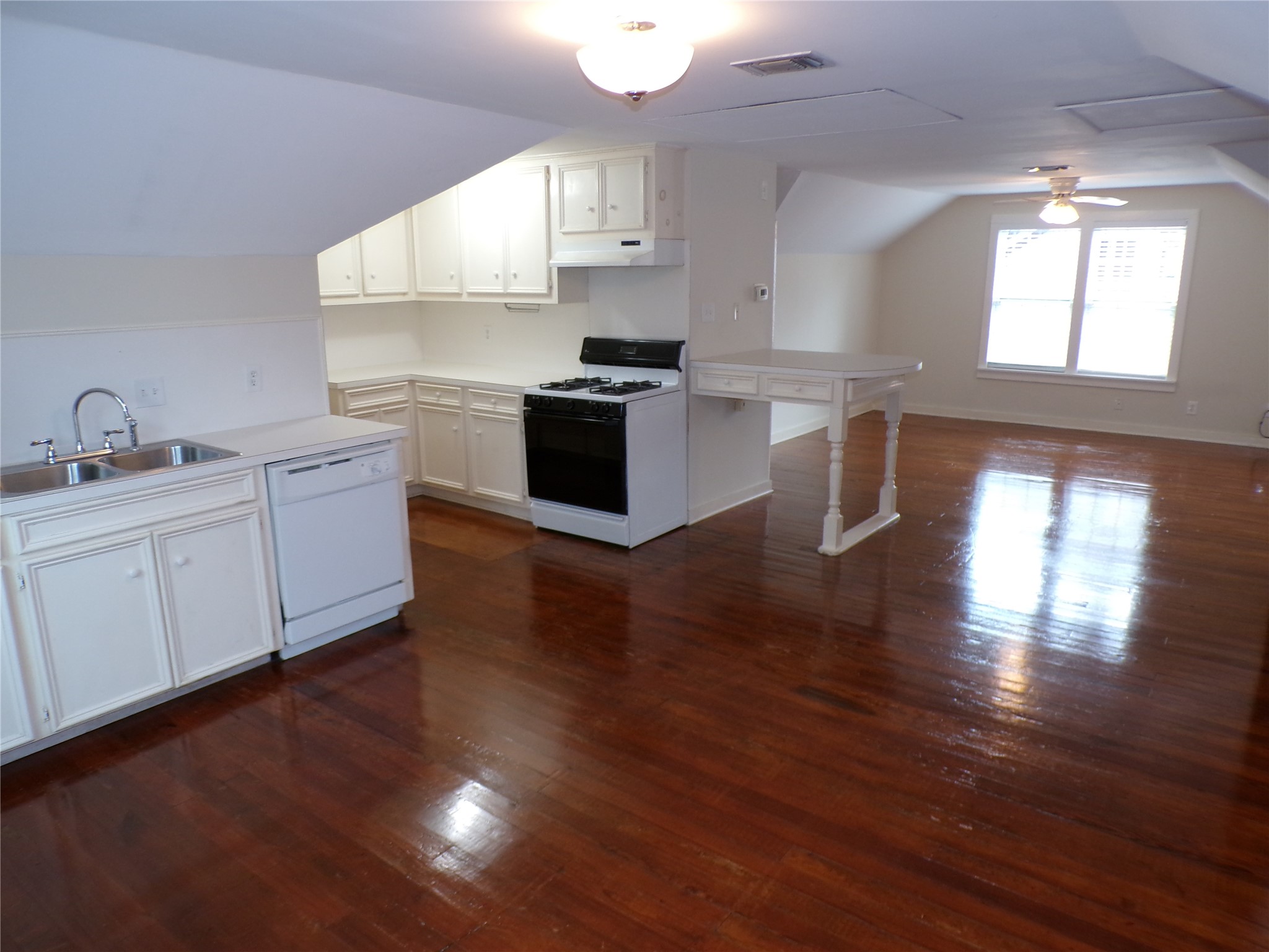 3416 Morrison Street, Unit 9 Houston, TX 77009 - Photo 22 of 38