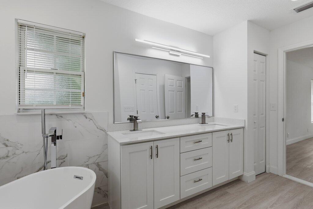 6900 2nd Street Jupiter, FL 33458 - Photo 19 of 24 Primary Bathroom.2.jpeg-SMALL