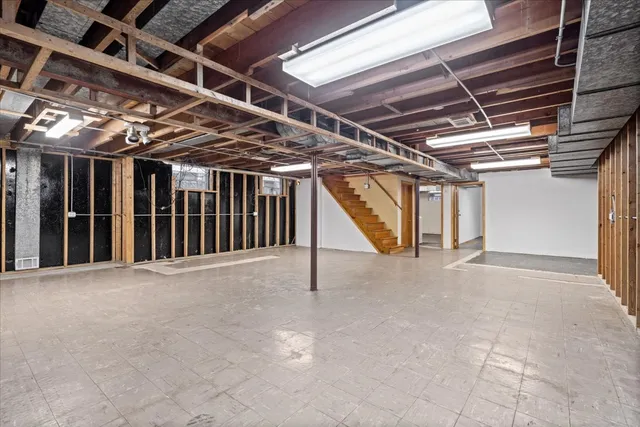 $465,000 | 3404 Crain Street, Skokie, IL 60076