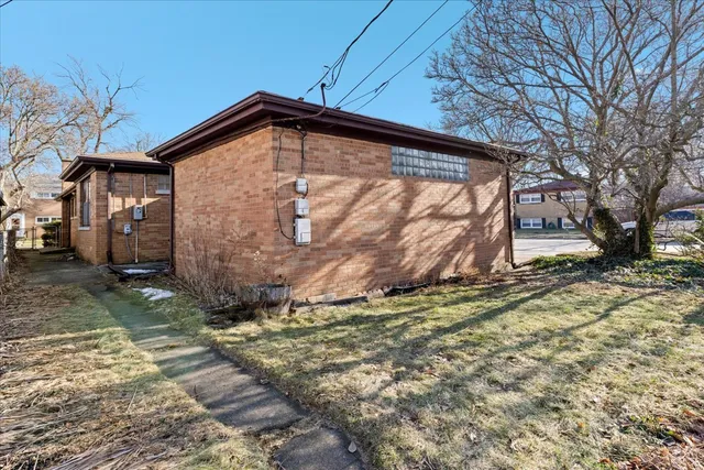 $465,000 | 3404 Crain Street, Skokie, IL 60076