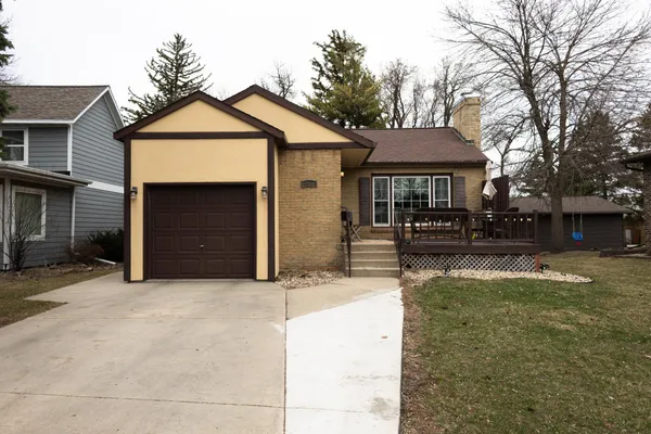 $269,900 | 207 Lake Avenue, Worthington, MN 56187