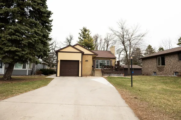 $269,900 | 207 Lake Avenue, Worthington, MN 56187