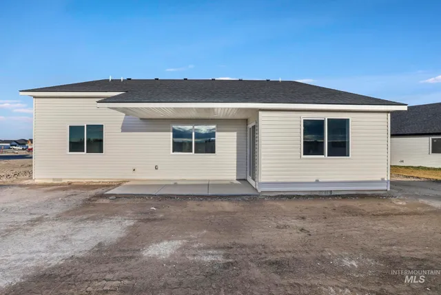 $373,900 | 2056 Lowline Avenue, Twin Falls, ID 83301