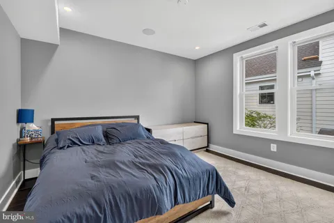 $1,500,000 | 3717 30th Place Northeast, Washington, DC 20018