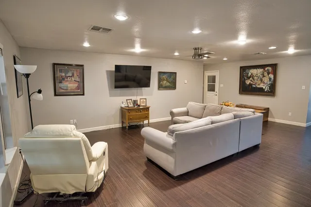 $425,000 | 6418 County Road 659, Brazoria, TX 77422