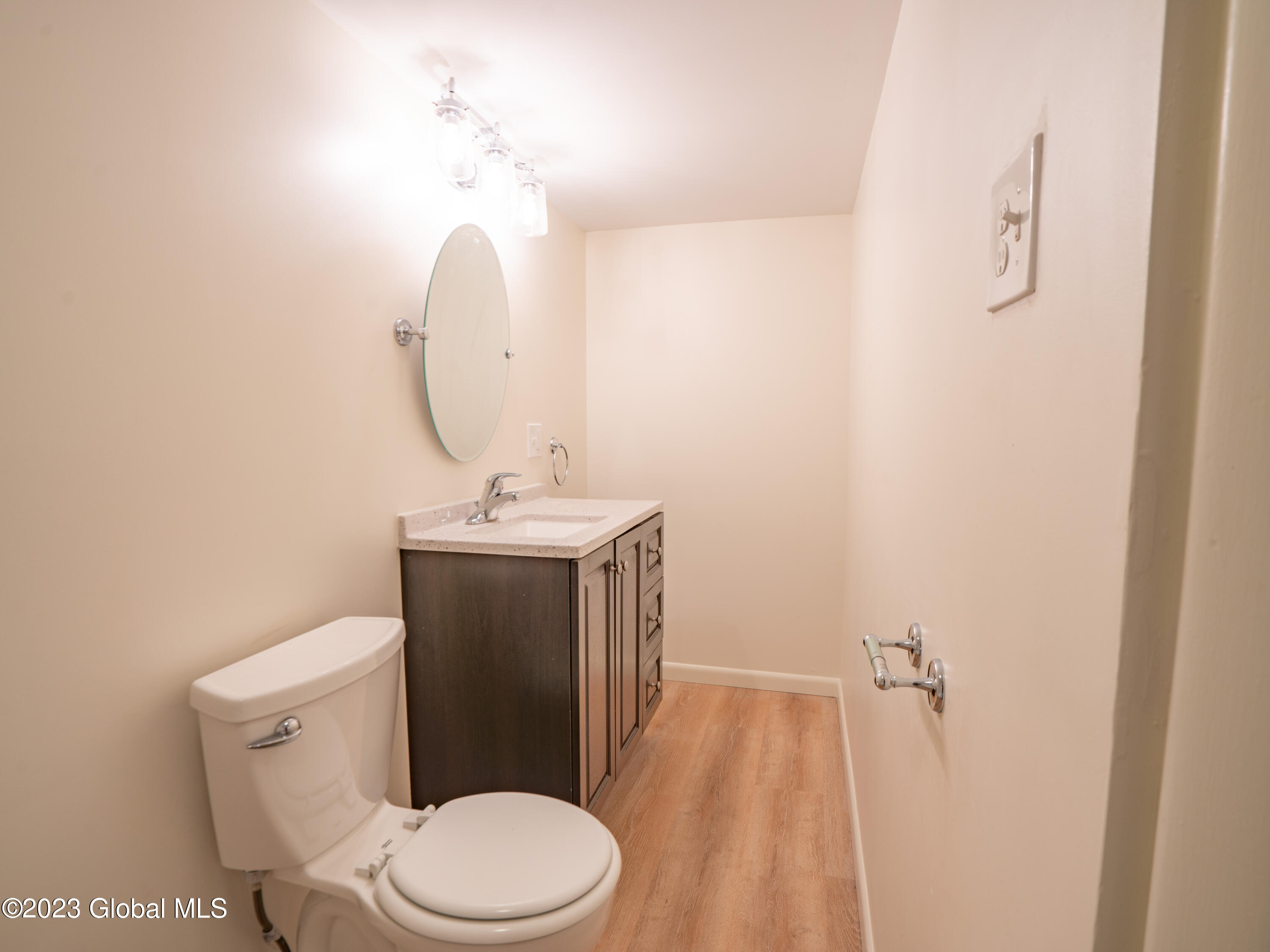 9 Alix Road Colonie, NY 12047 - Photo 14 of 23 DSC04581