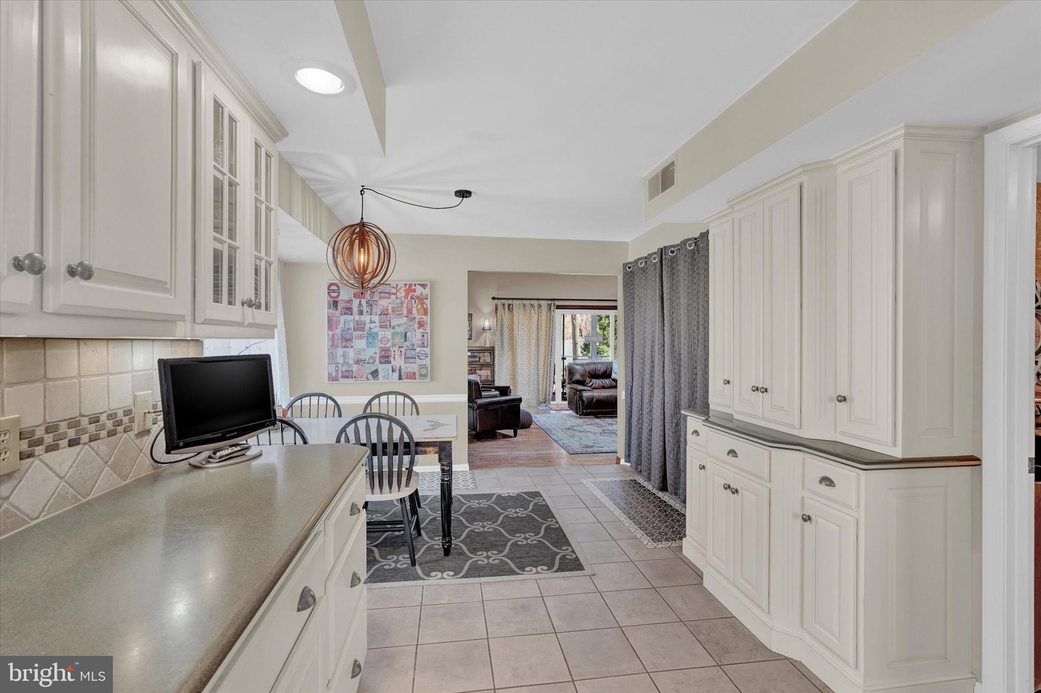 3100 Round Hill Road York, PA 17402 - Photo 15 of 36 Gallery Image 15