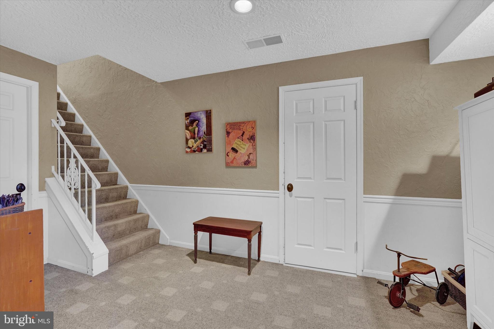 3100 Round Hill Road York, PA 17402 - Photo 27 of 36 Gallery Image 27