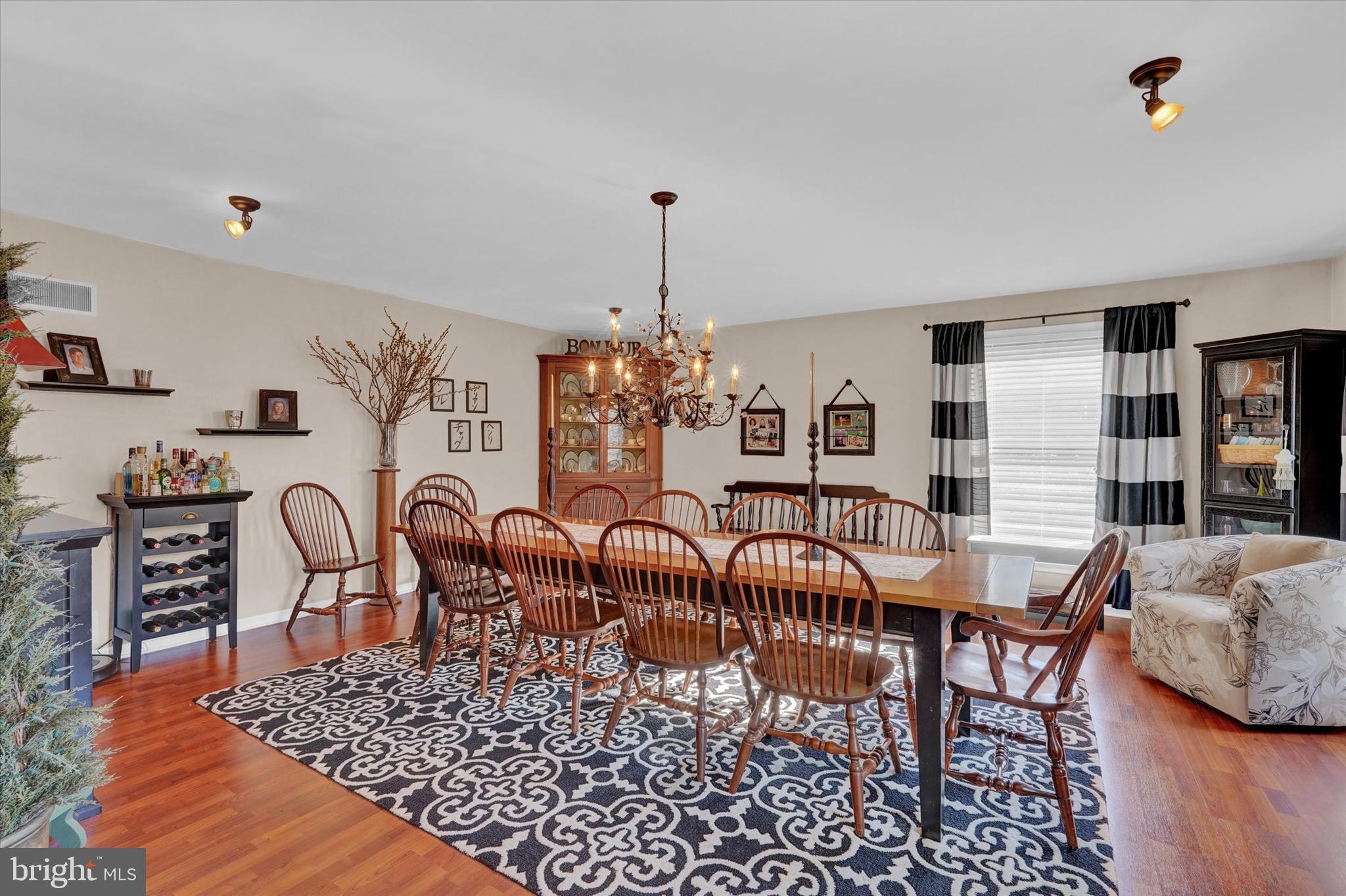 3100 Round Hill Road York, PA 17402 - Photo 5 of 36 Gallery Image 5