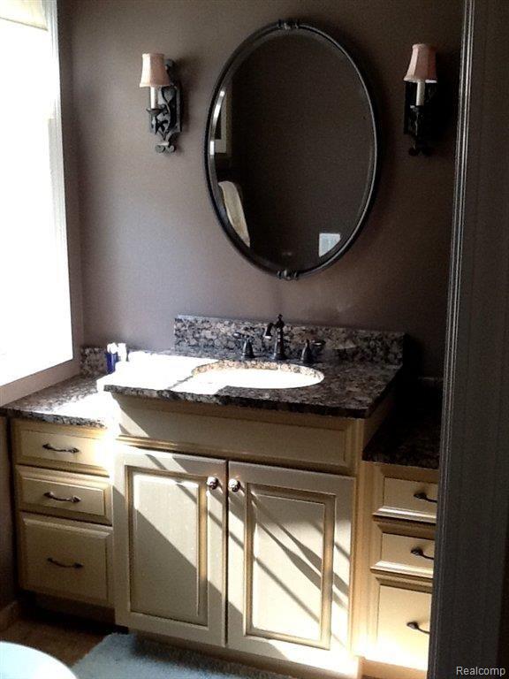 1109 Hathaway Rising Rochester, MI 48306 - Photo 23 of 24 IMG_0479.jpg