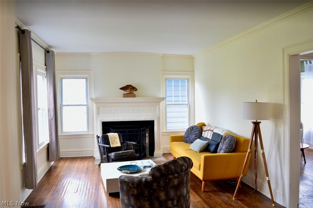 3181 Scarborough Road Cleveland, OH 44118 - Photo 6 of 27 Gallery Image 6
