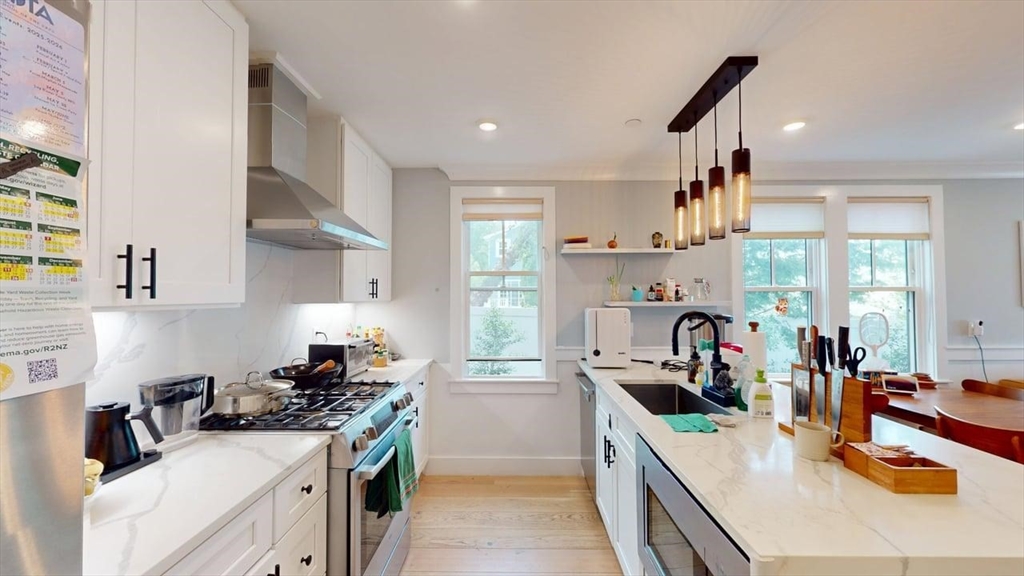 83 Alpine Street, Unit 3 Somerville, MA 02144 - Photo 6 of 12