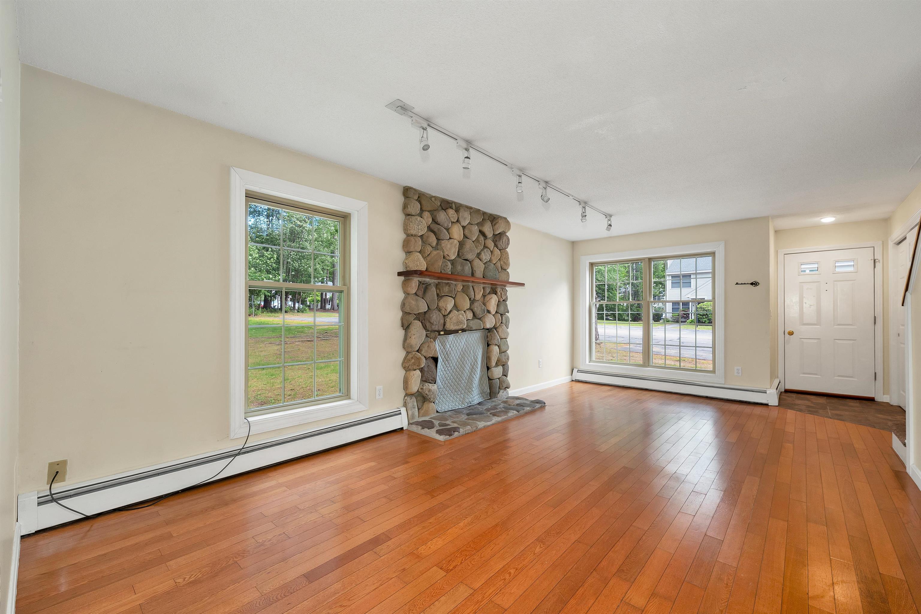 65 Woodland Green, Unit 65 Rochester, NH 03868 - Photo 13 of 49