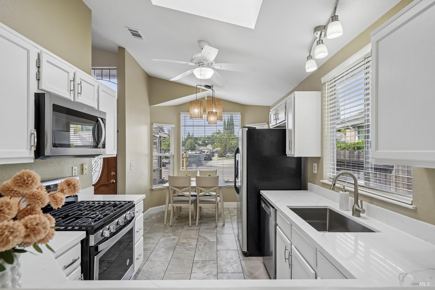 2129 Marshall Road Vacaville, CA 95687 - Photo 12 of 34