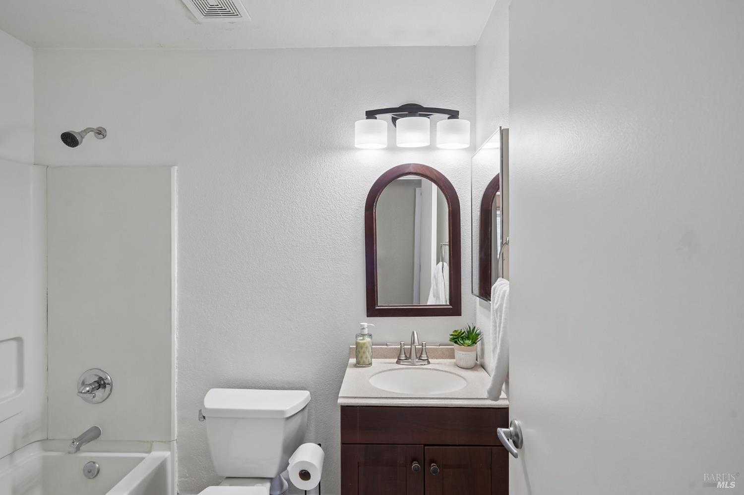 2129 Marshall Road Vacaville, CA 95687 - Photo 15 of 34