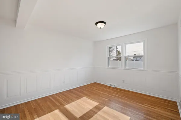 $419,900 | 325 East Roosevelt Avenue, New Castle, DE 19720