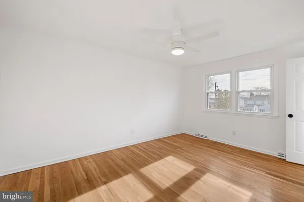 $419,900 | 325 East Roosevelt Avenue, New Castle, DE 19720