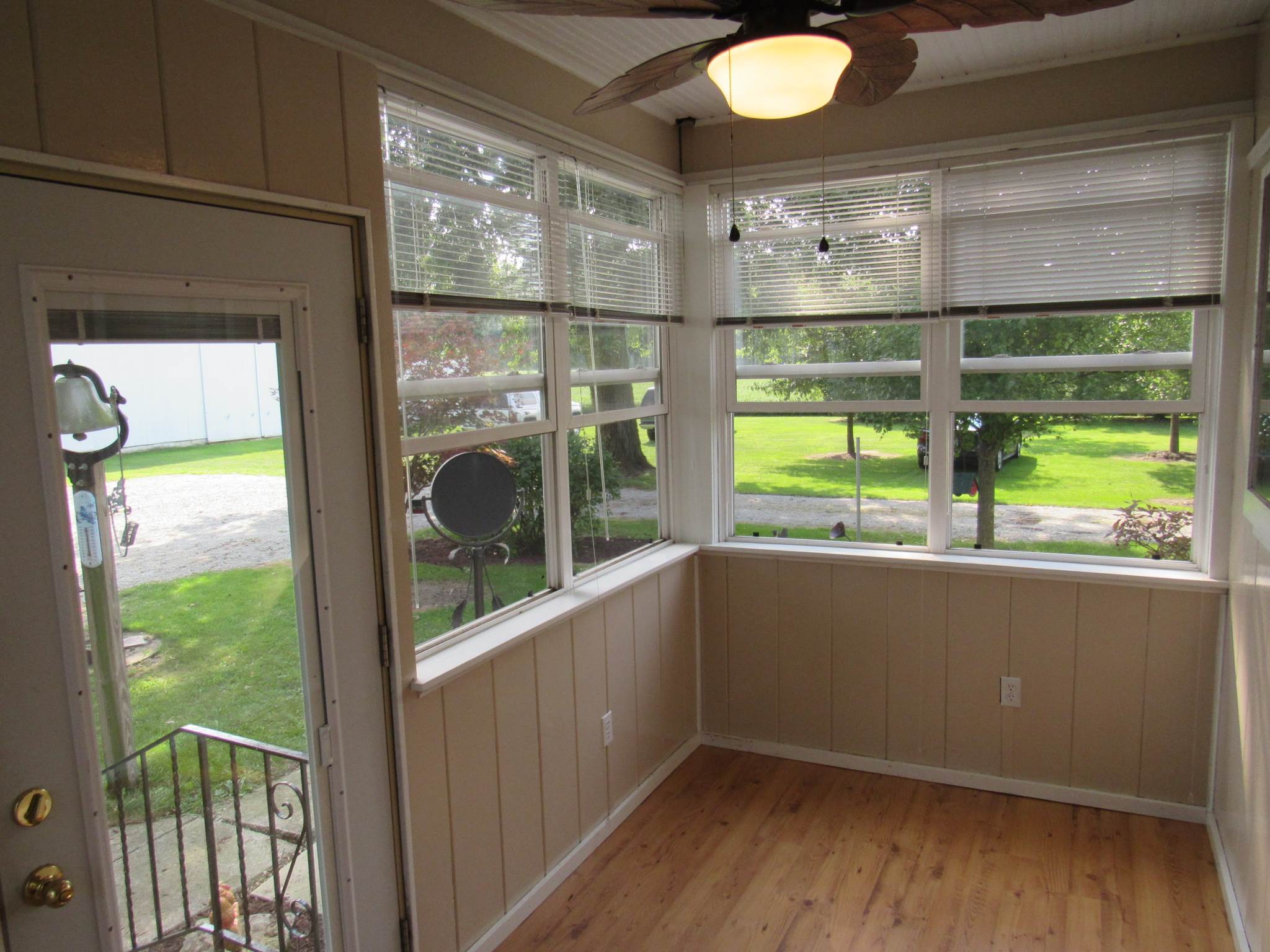 11910 Monroeville Road Monroeville, IN 46773 - Photo 13 of 32