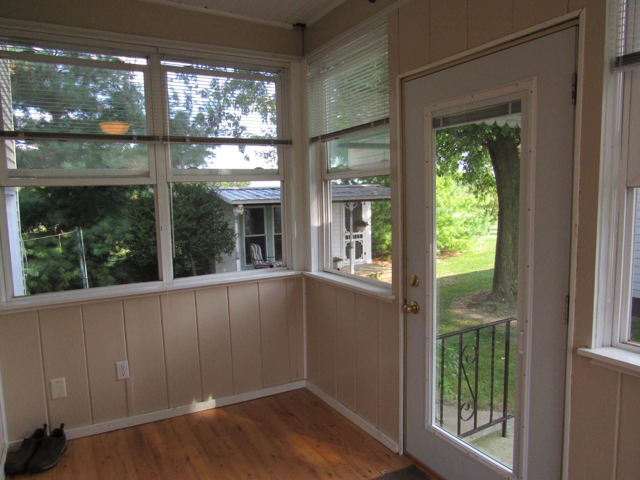 11910 Monroeville Road Monroeville, IN 46773 - Photo 14 of 32