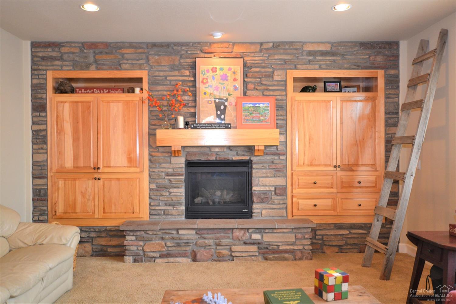 779 Northwest 28th Loop Redmond, OR 97756 - Photo 10 of 25 Additional Photo