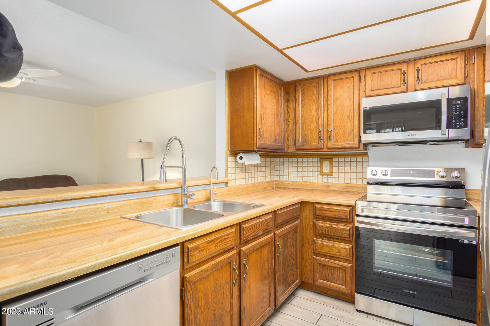 11623 South Ki Road Phoenix, AZ 85044 - Photo 11 of 20 77365964-AB30-431F-A856-B6E045B33921