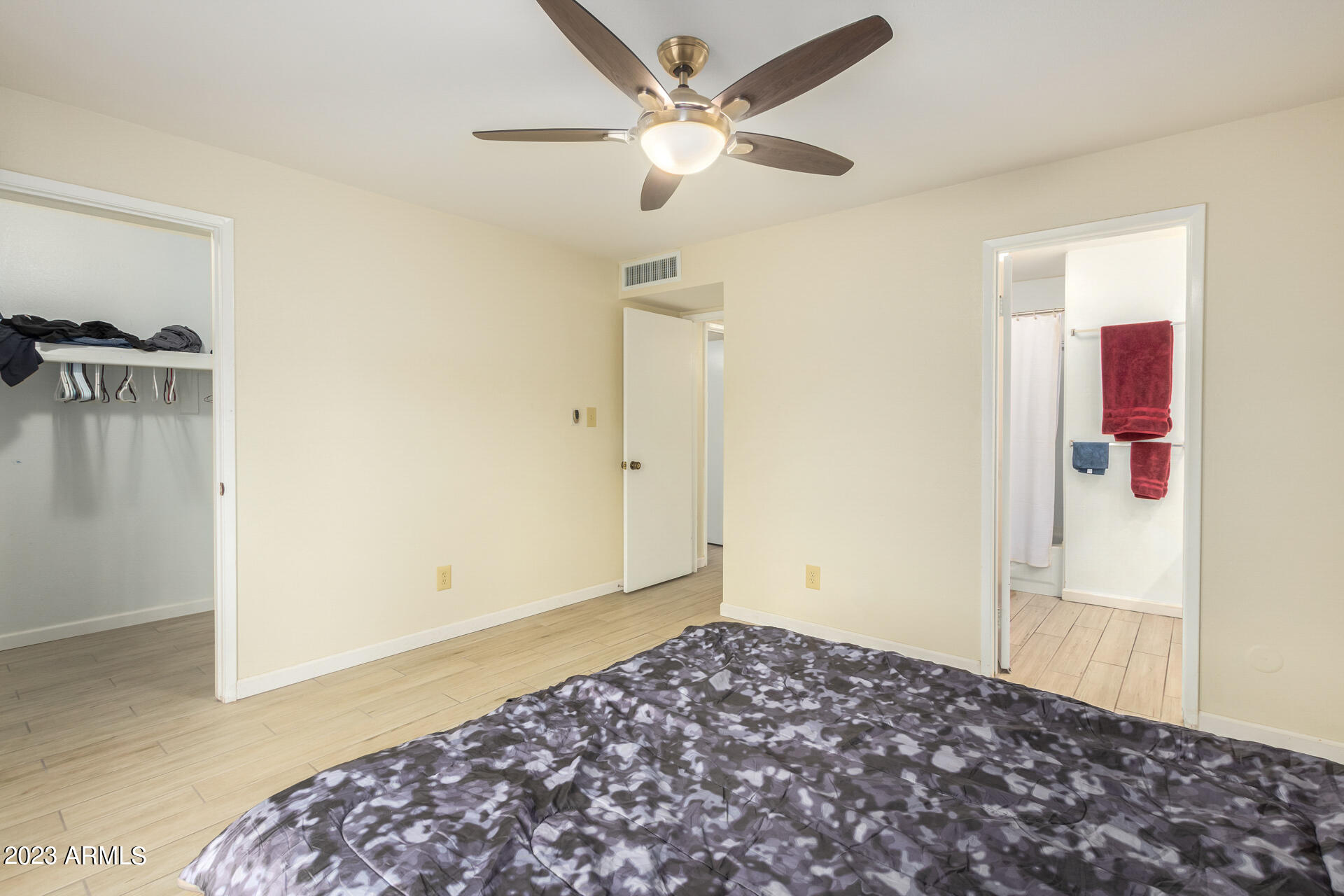 11623 South Ki Road Phoenix, AZ 85044 - Photo 14 of 20 5D92B81C-E417-4358-A754-FA23DA5A456F