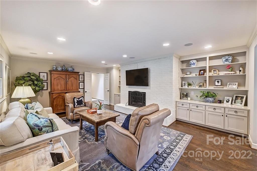 4023 Columbine Circle Charlotte, NC 28211 - Photo 14 of 35 a living room with furniture and a flat screen tv