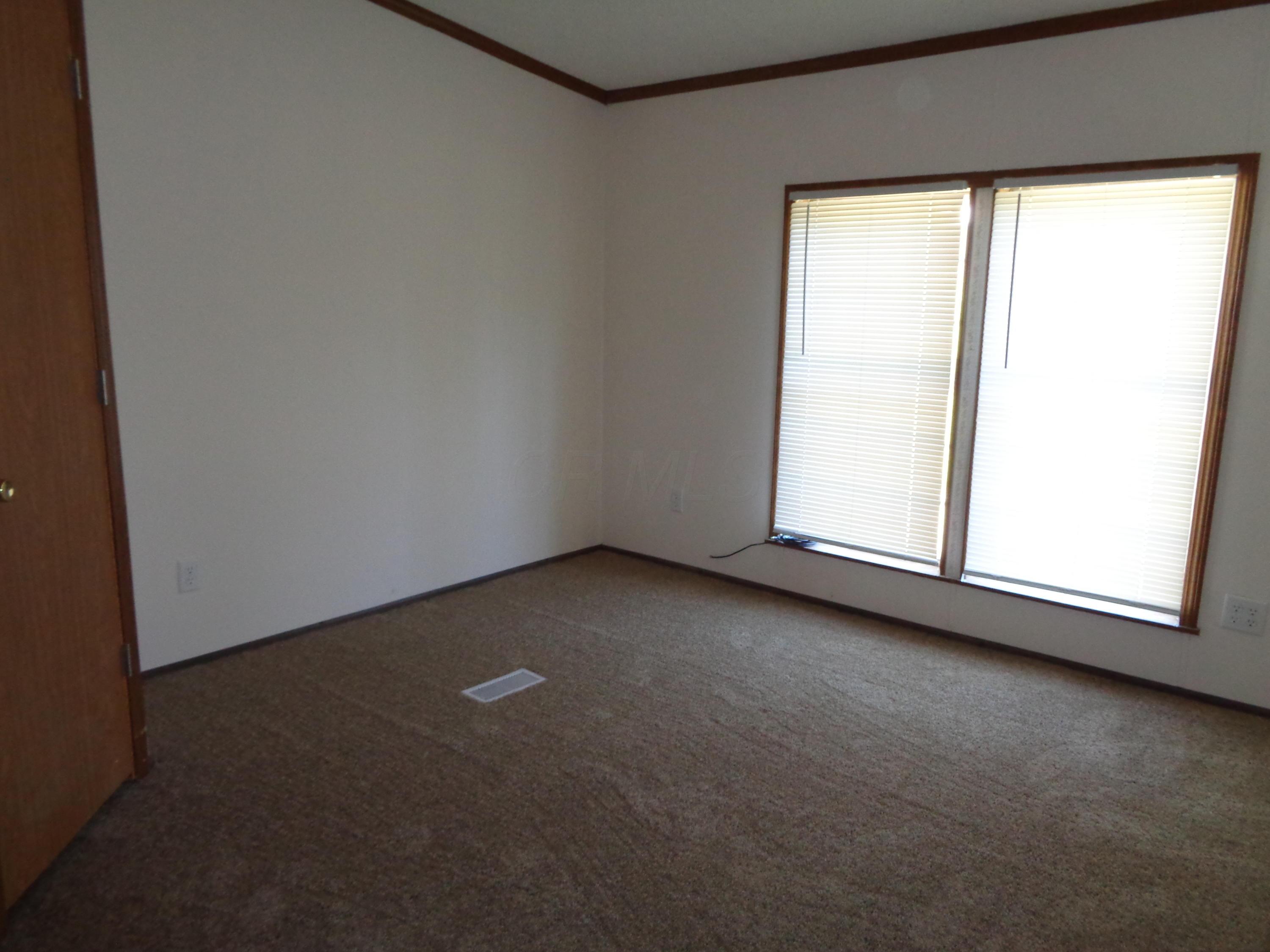 1175 Poes Run Road Londonderry, OH 45647 - Photo 16 of 21