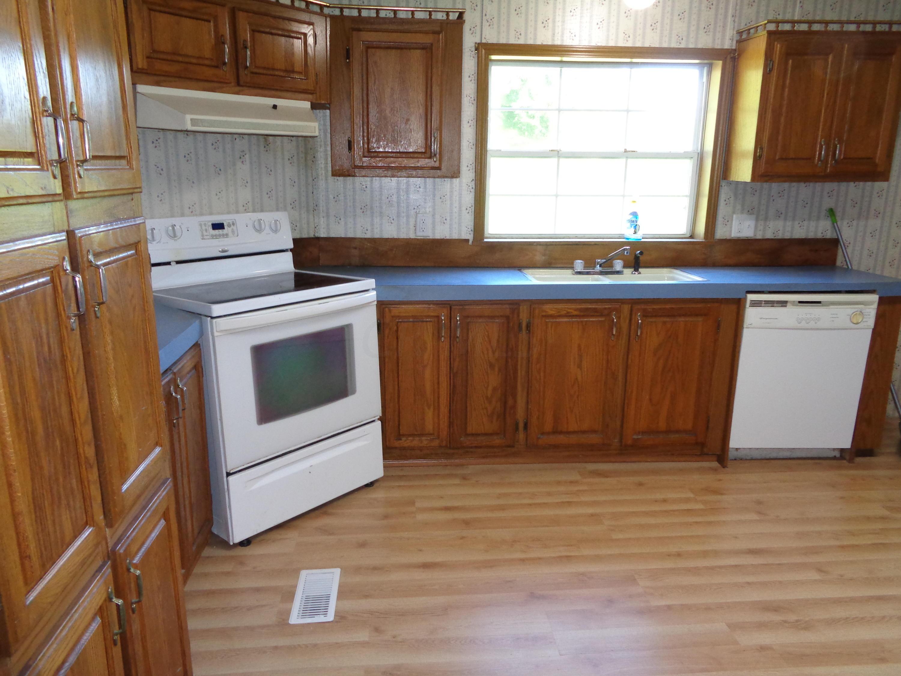 1175 Poes Run Road Londonderry, OH 45647 - Photo 6 of 21