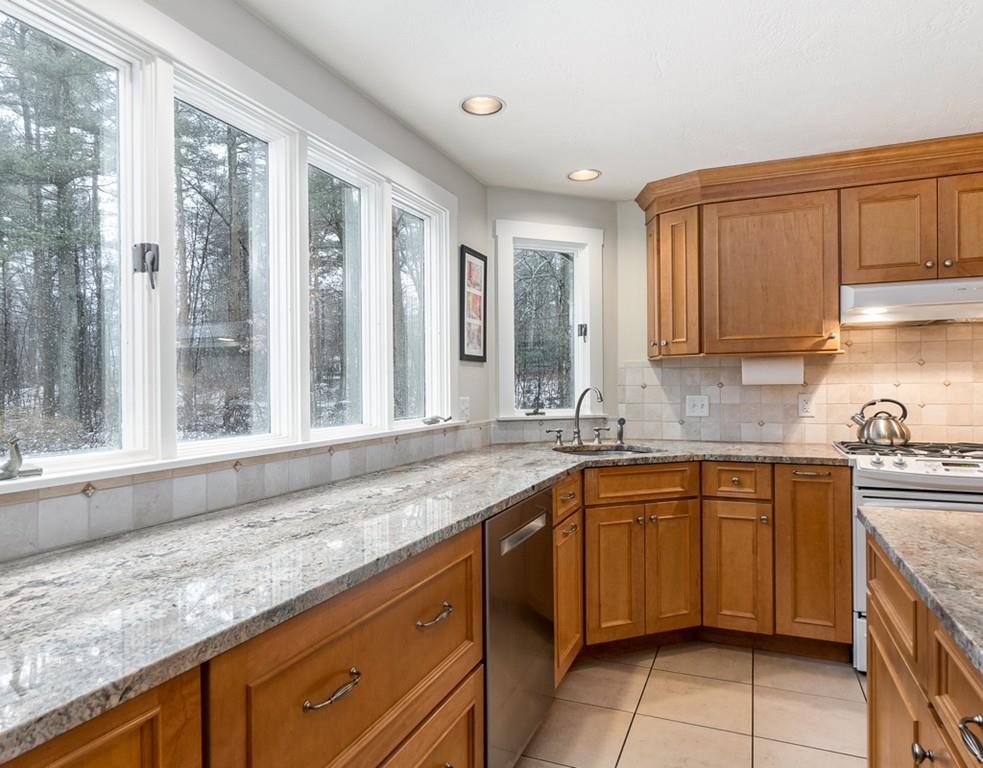 122 Newtown Road Acton, MA 01720 - Photo 12 of 41 Gallery Image 12