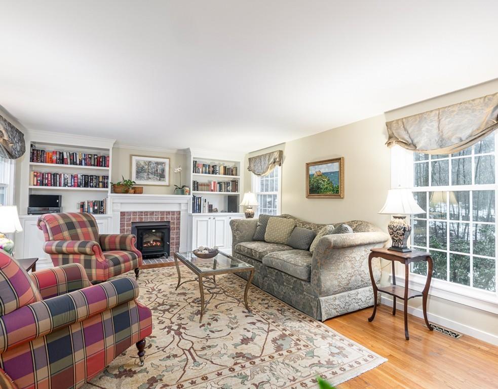 122 Newtown Road Acton, MA 01720 - Photo 2 of 41 Gallery Image 2