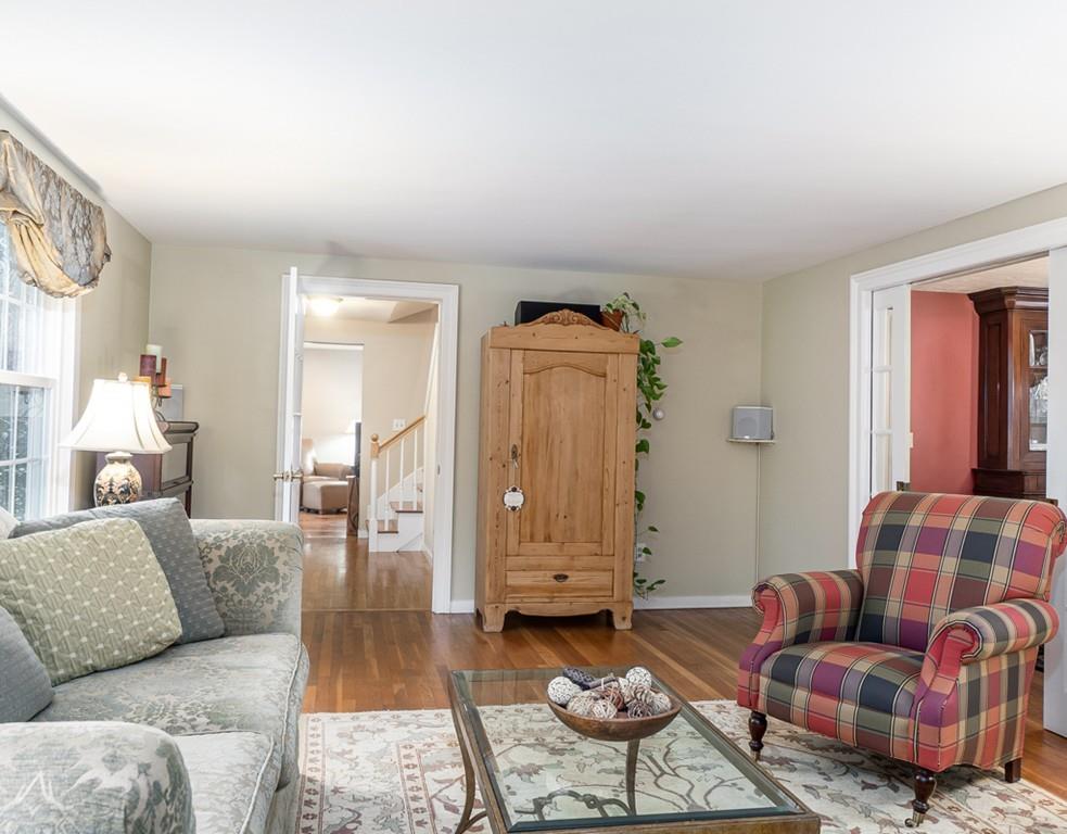 122 Newtown Road Acton, MA 01720 - Photo 5 of 41 Gallery Image 5