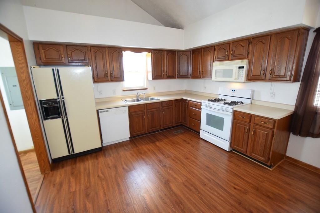 732 South Broadway Street Pendleton, IN 46064 - Photo 6 of 25 Gallery Image 6