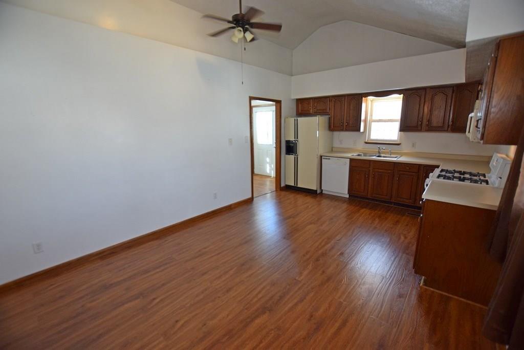 732 South Broadway Street Pendleton, IN 46064 - Photo 9 of 25 Gallery Image 9