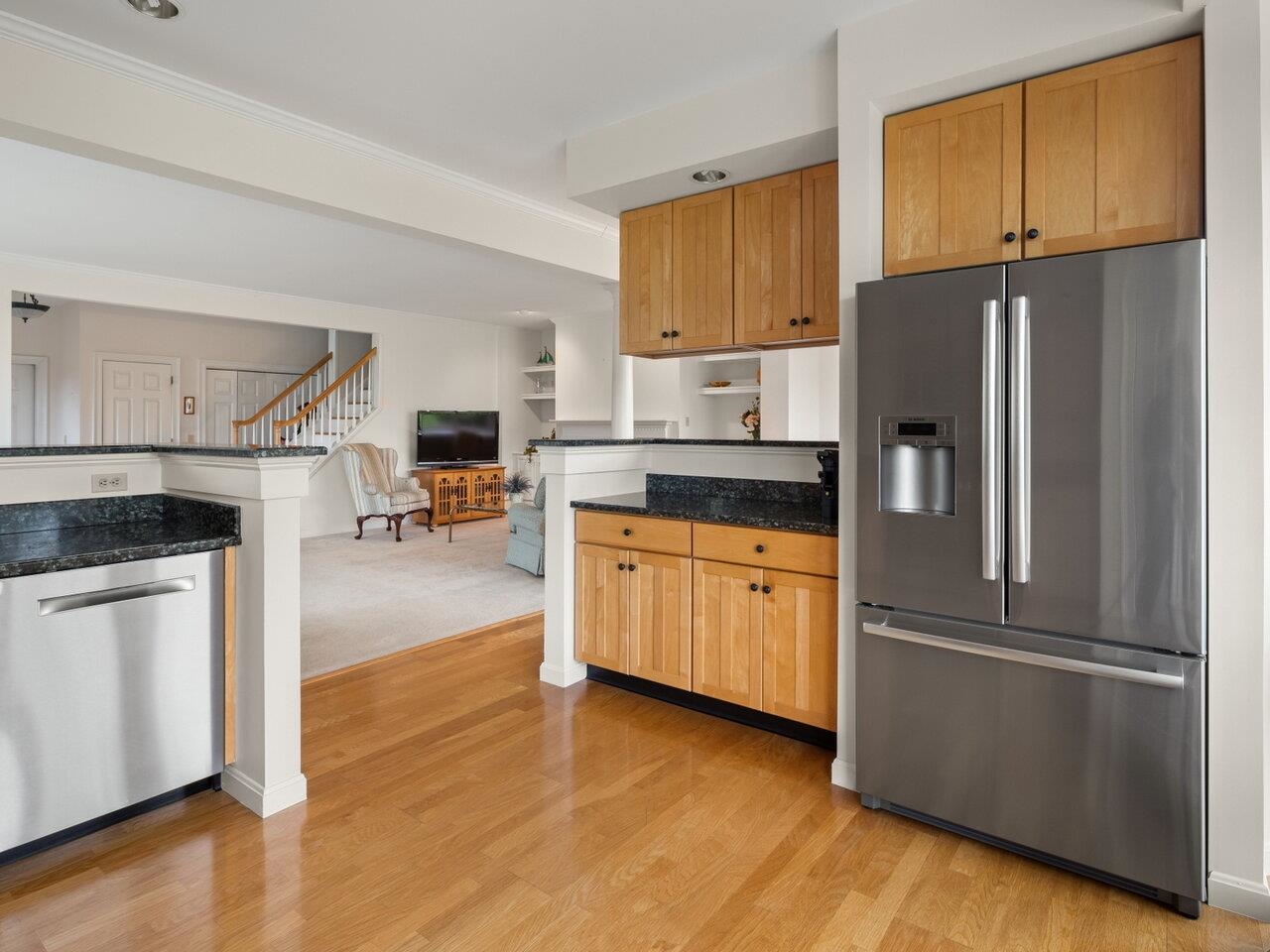 641 Golf Course Road South Burlington, VT 05403 - Photo 4 of 23