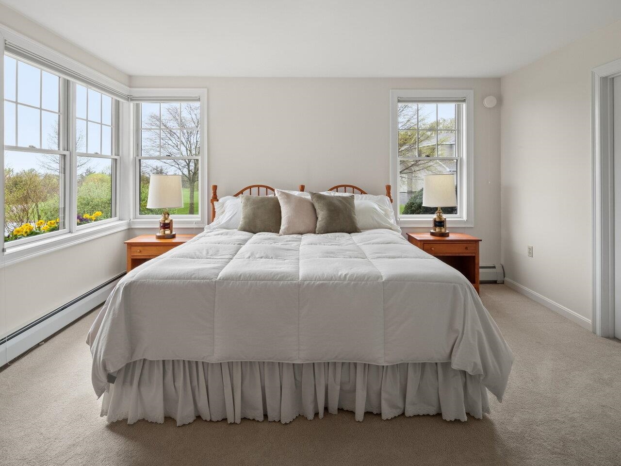 641 Golf Course Road South Burlington, VT 05403 - Photo 7 of 23