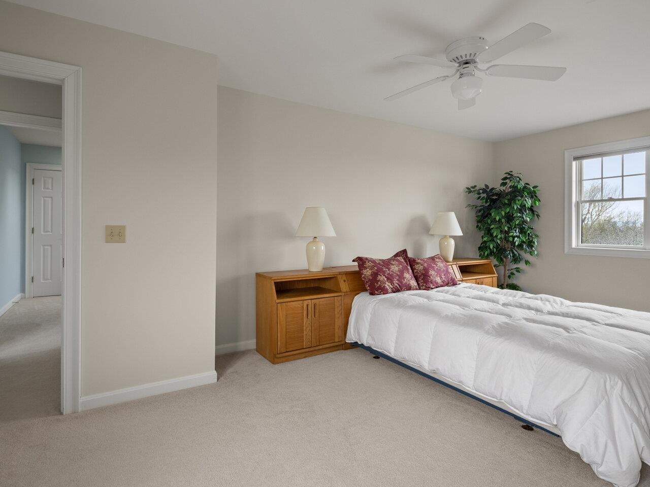 641 Golf Course Road South Burlington, VT 05403 - Photo 8 of 23