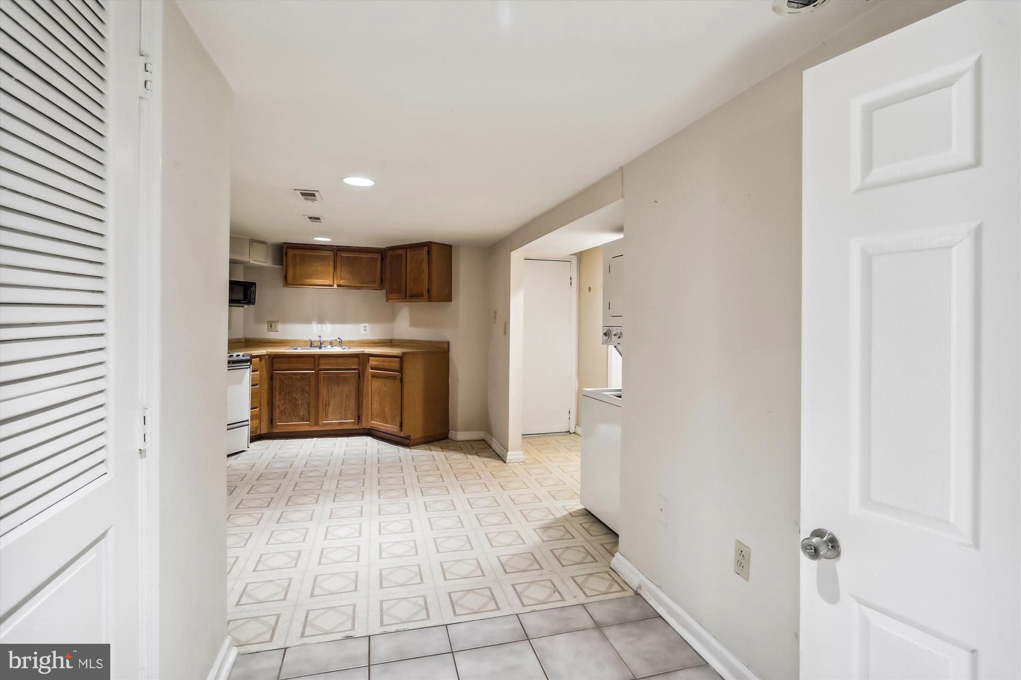 1018 Independence Avenue Southeast Washington, DC 20003 - Photo 23 of 28 Kitchen