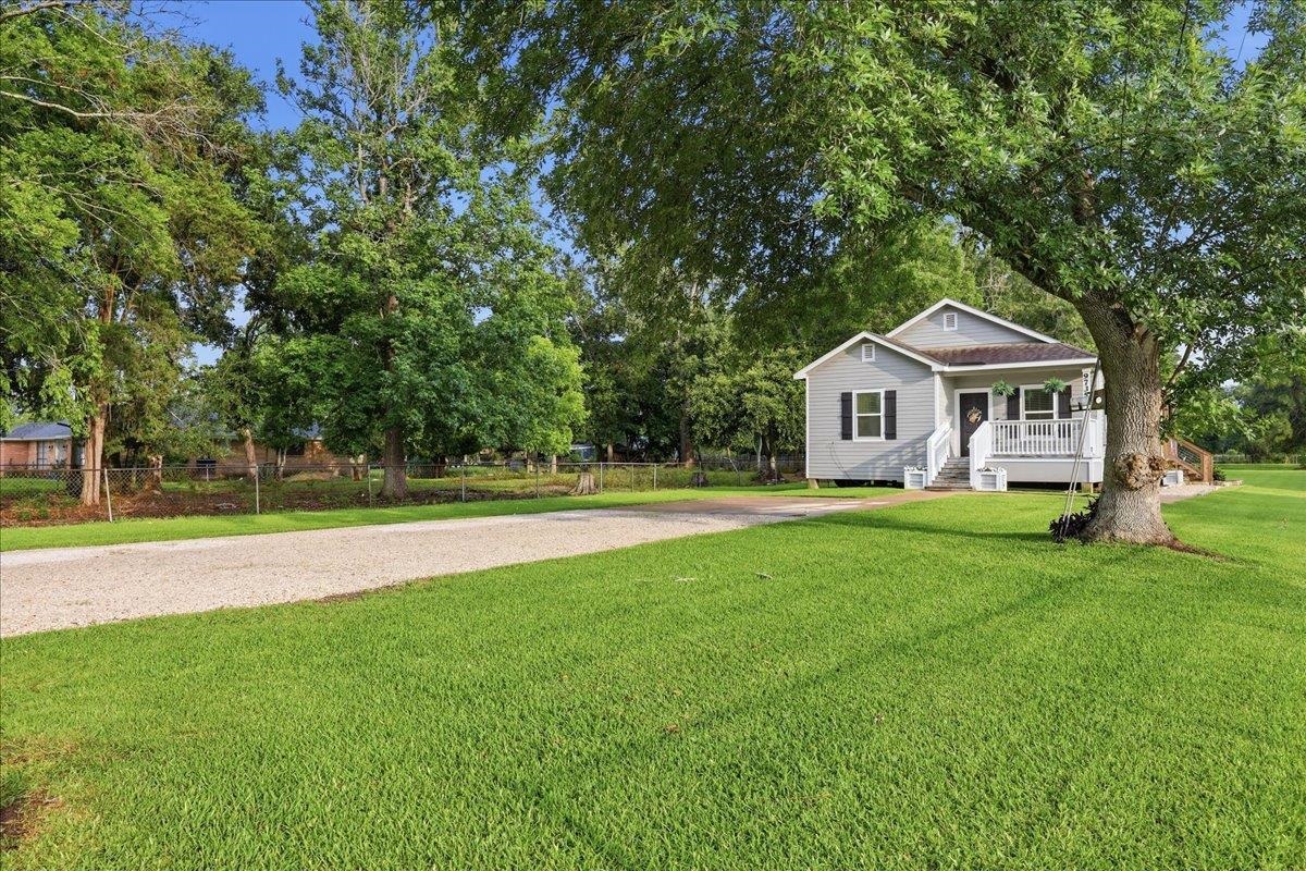 9735 Faggard Road Beaumont, TX 77707 - Photo 3 of 18